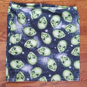 💀👽💀👽Iron Fist Alien Skull Skirt👽💀👽💀